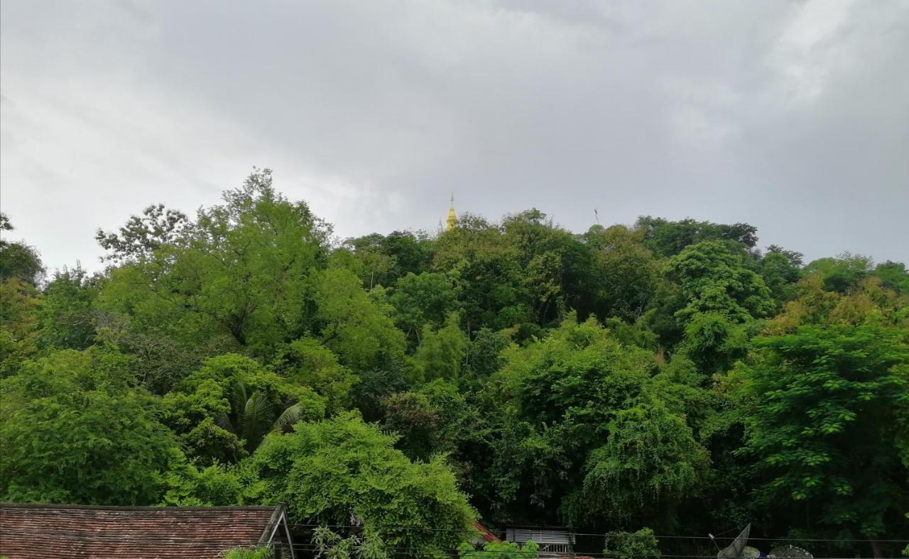 Villa Merry Lao Ban Aphay Луанг Прабанг Екстериор снимка