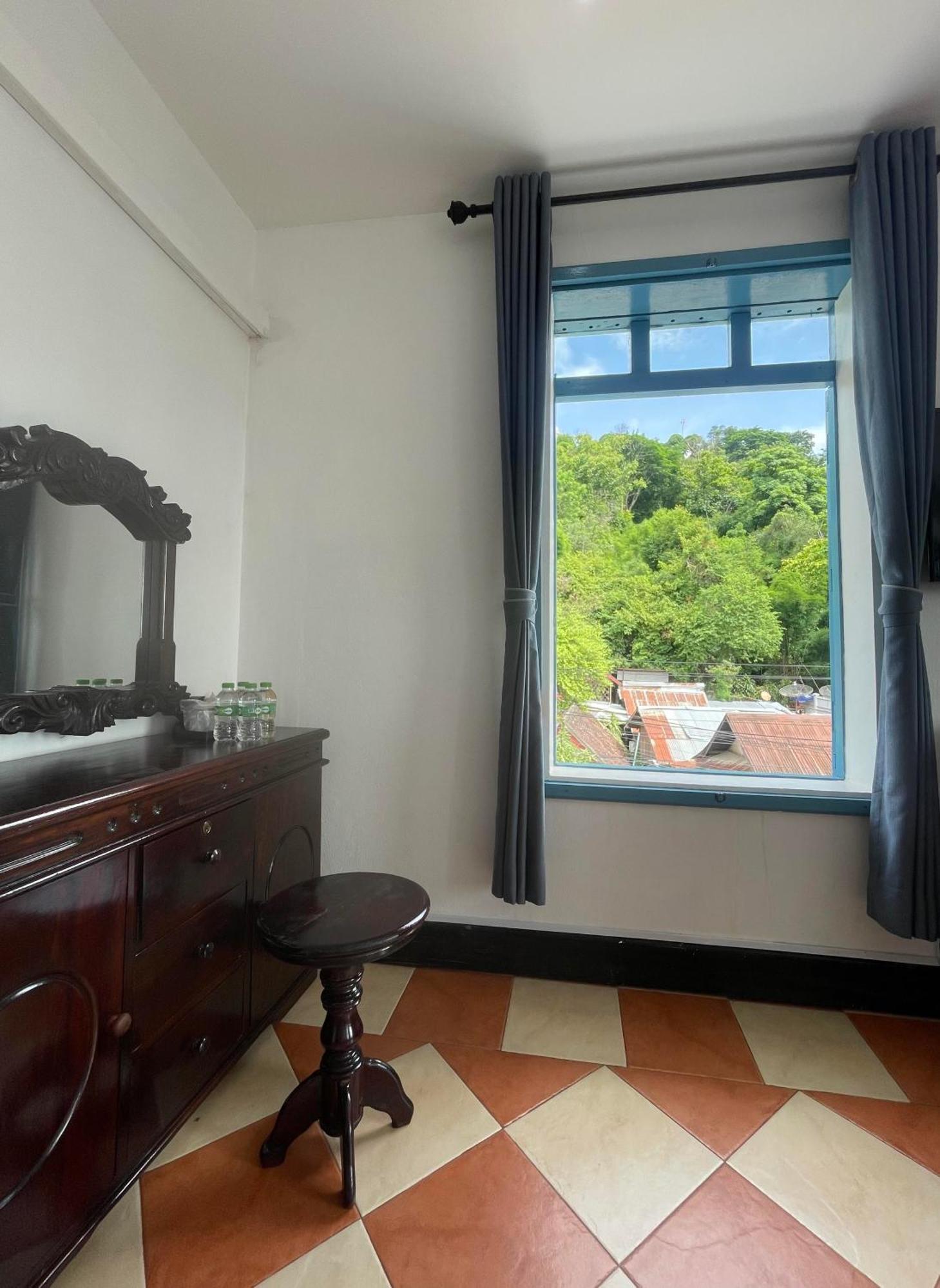 Villa Merry Lao Ban Aphay Луанг Прабанг Екстериор снимка