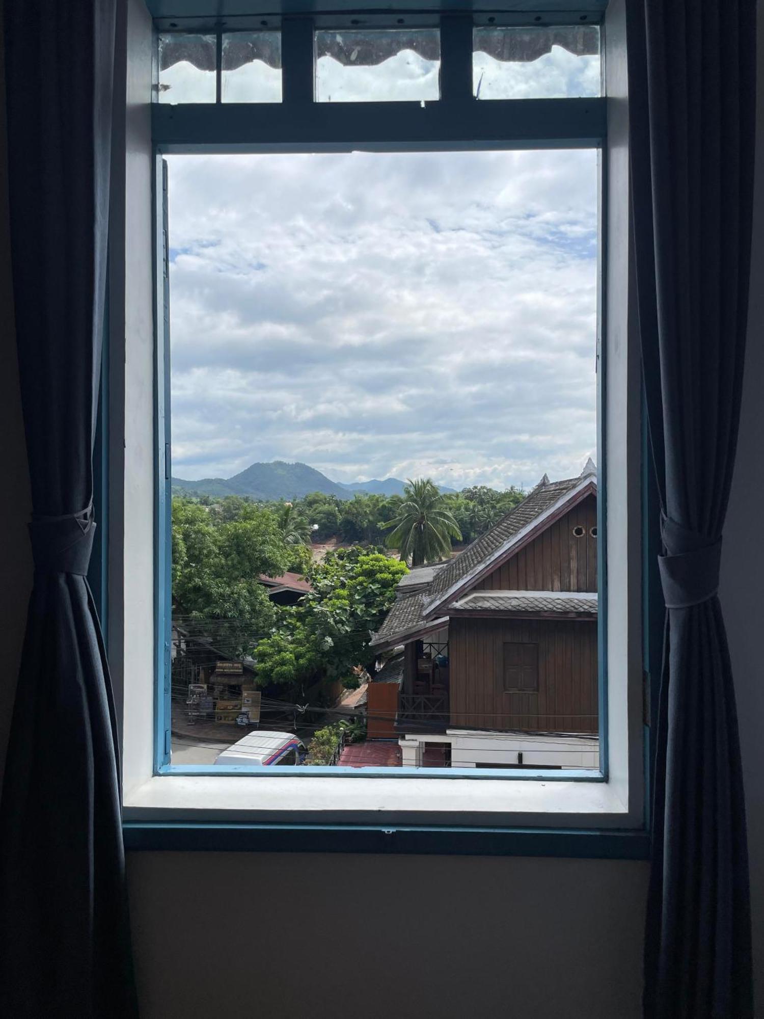 Villa Merry Lao Ban Aphay Луанг Прабанг Екстериор снимка